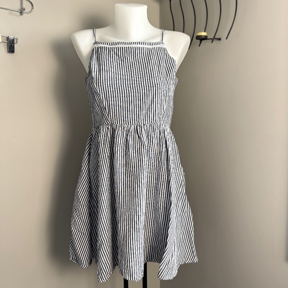 Old Navy Sleeveless High Neck Striped Summer Dress M‎ Beach Boardwalk Festival